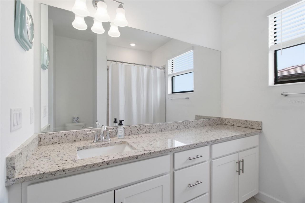 15215 Sunny Day Drive, Bradenton, FL 34211 Photo