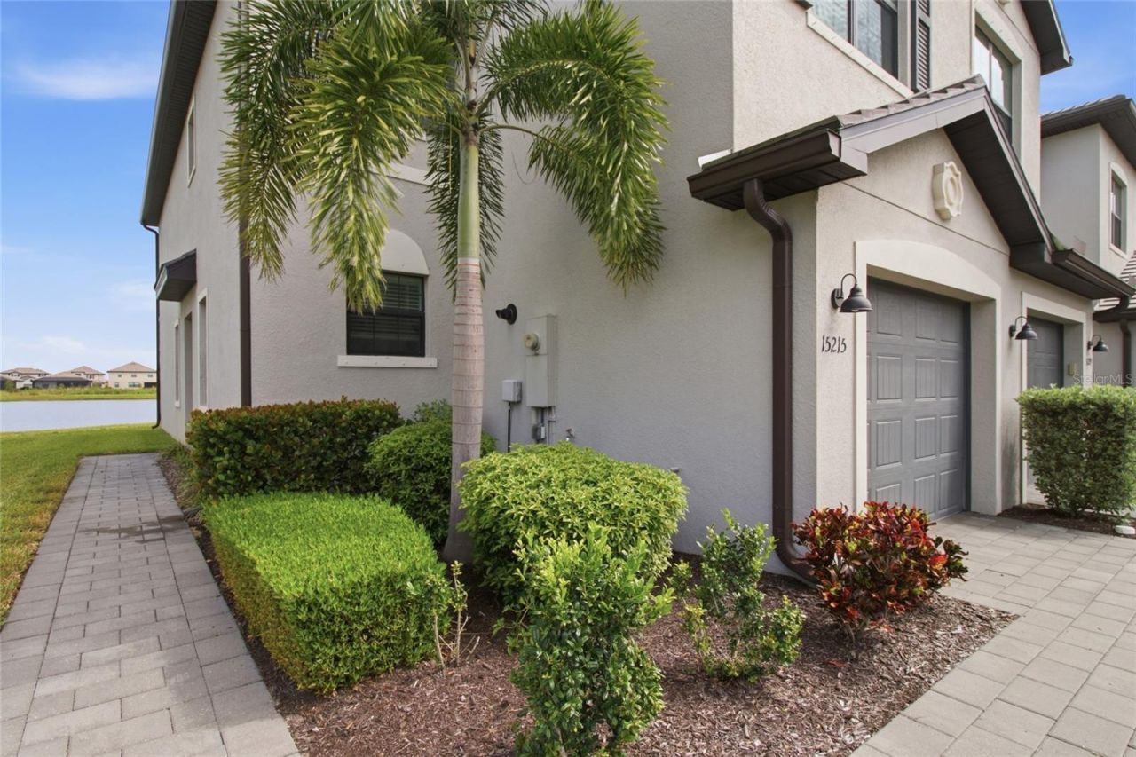15215 Sunny Day Drive, Bradenton, FL 34211 Photo
