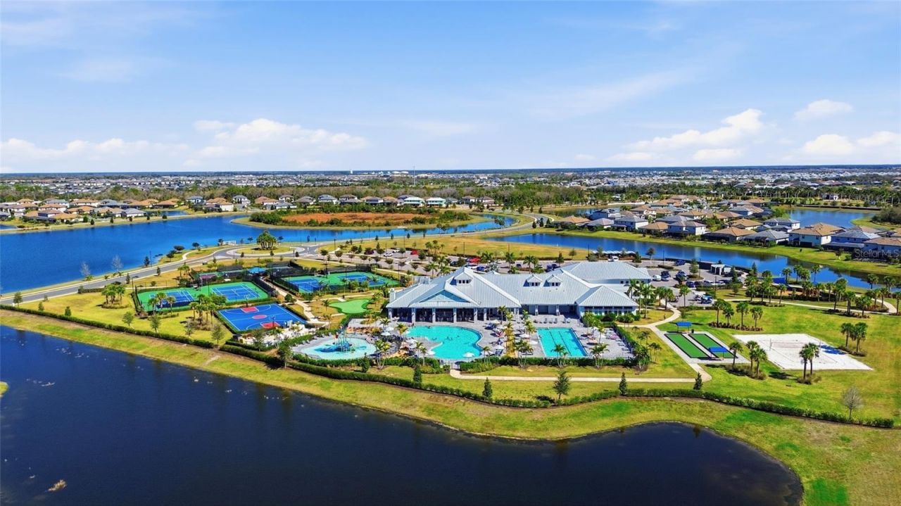 15215 Sunny Day Drive, Bradenton, FL 34211 Photo