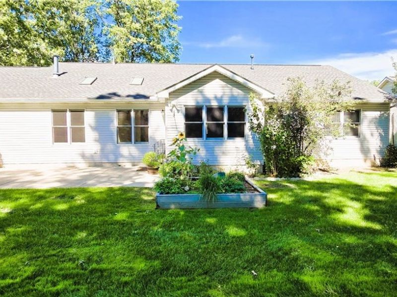 1024 Hunters Chase, Grafton, OH 44044 Photo 4