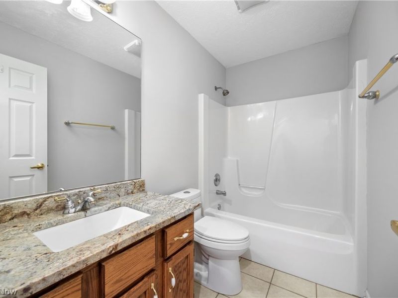 1024 Hunters Chase, Grafton, OH 44044 Photo 40