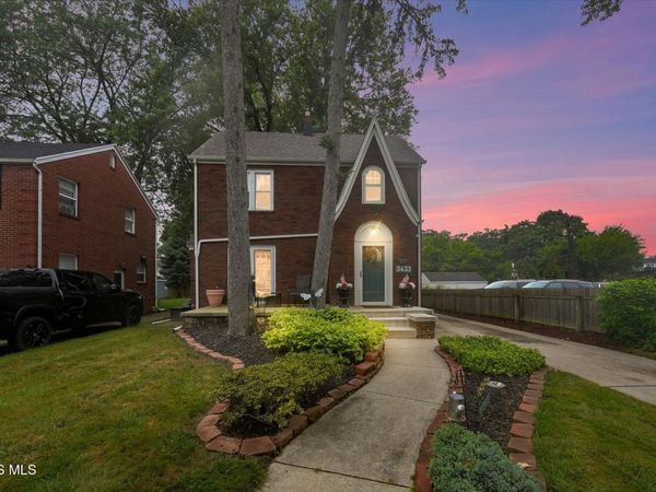 3433 Aldringham Road , Toledo, OH 43606