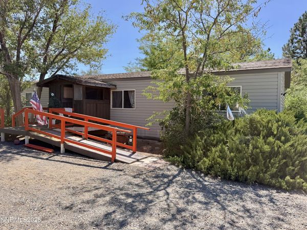 5130 Desert Lane, Silver Springs, NV 89429