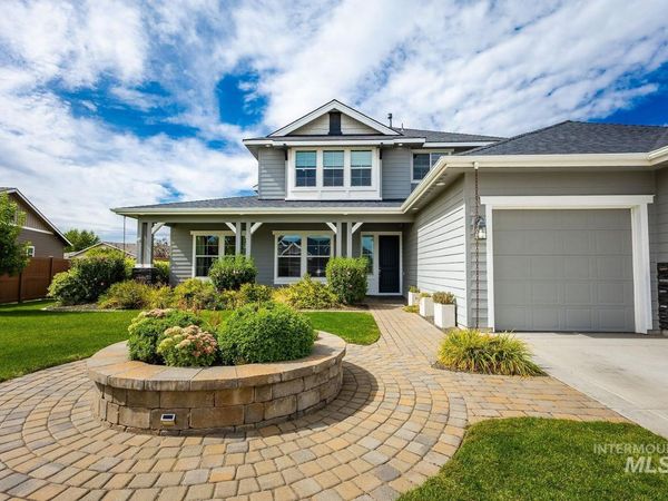 2097 N World Cup Way, Eagle, ID 83616