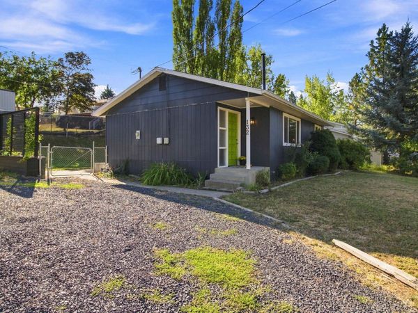 132 Mary Street, Troy, ID 83871