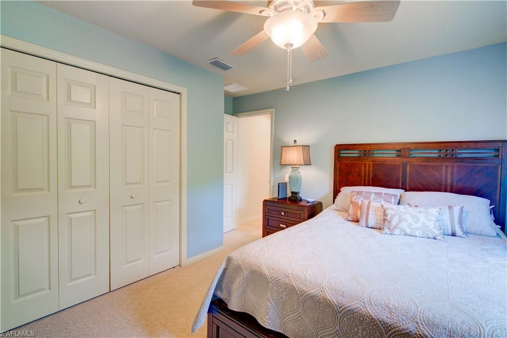 927 SW 28th Ter, Cape Coral, FL 33914 Photo
