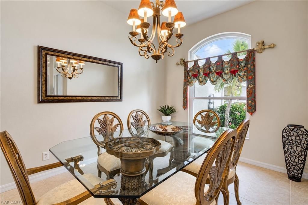 927 SW 28th Ter, Cape Coral, FL 33914 Photo