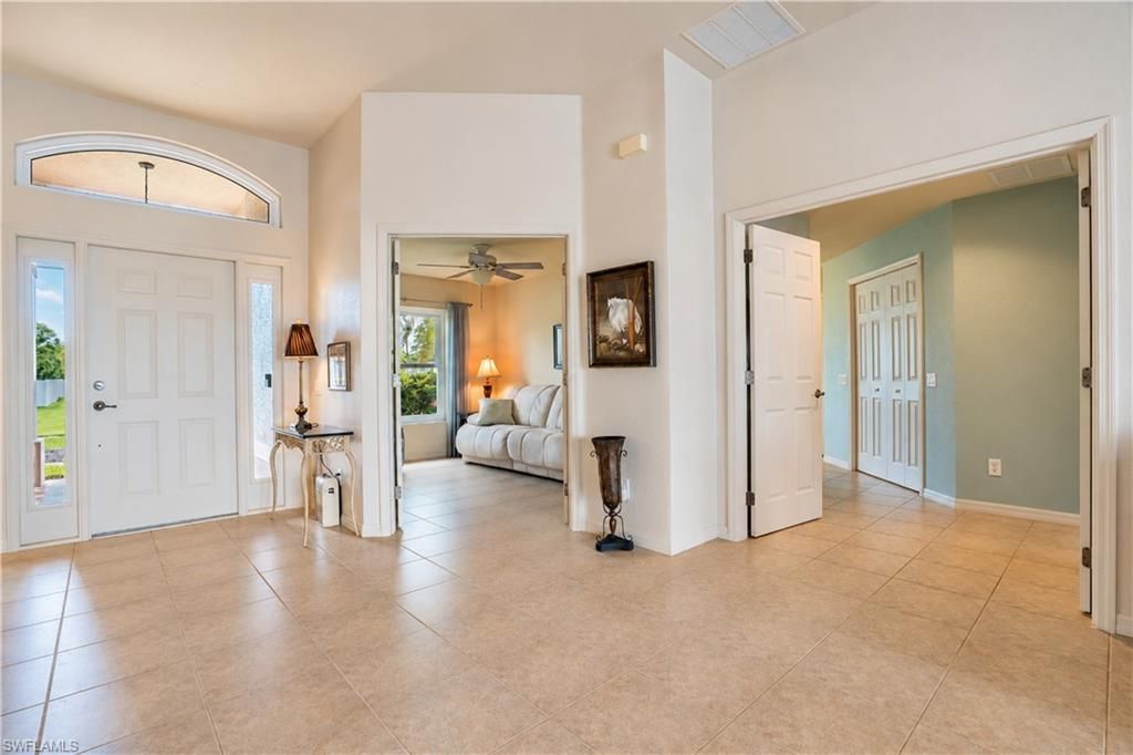 927 SW 28th Ter, Cape Coral, FL 33914 Photo