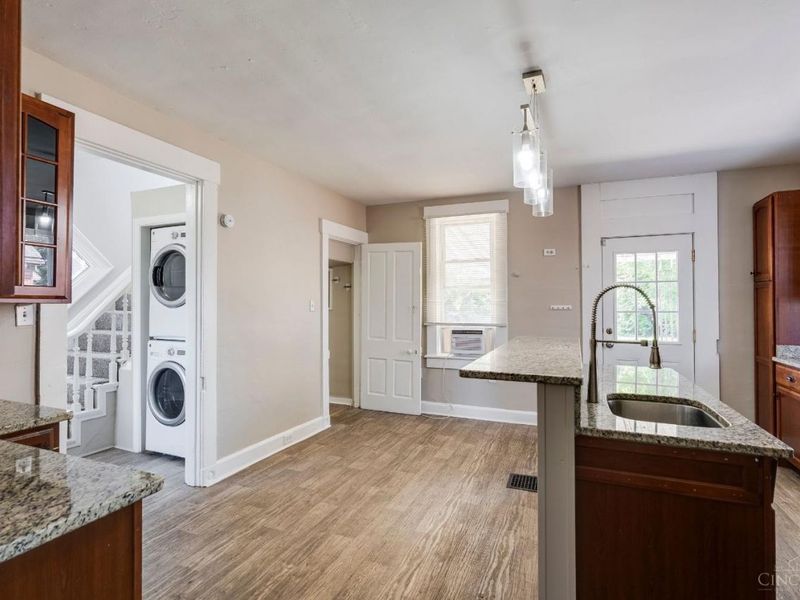 3715 Drake Avenue, Cincinnati, OH 45209 Photo 14