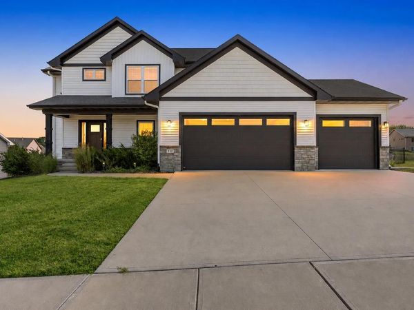 112 Sedona St, Iowa City, IA 52246