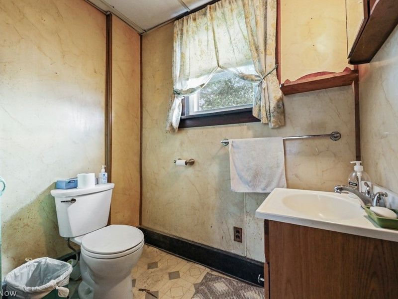 328 Keystone Street, Alliance, OH 44601 Photo 14