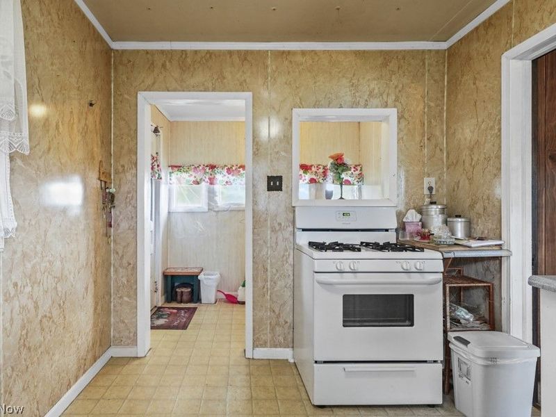 328 Keystone Street, Alliance, OH 44601 Photo 7