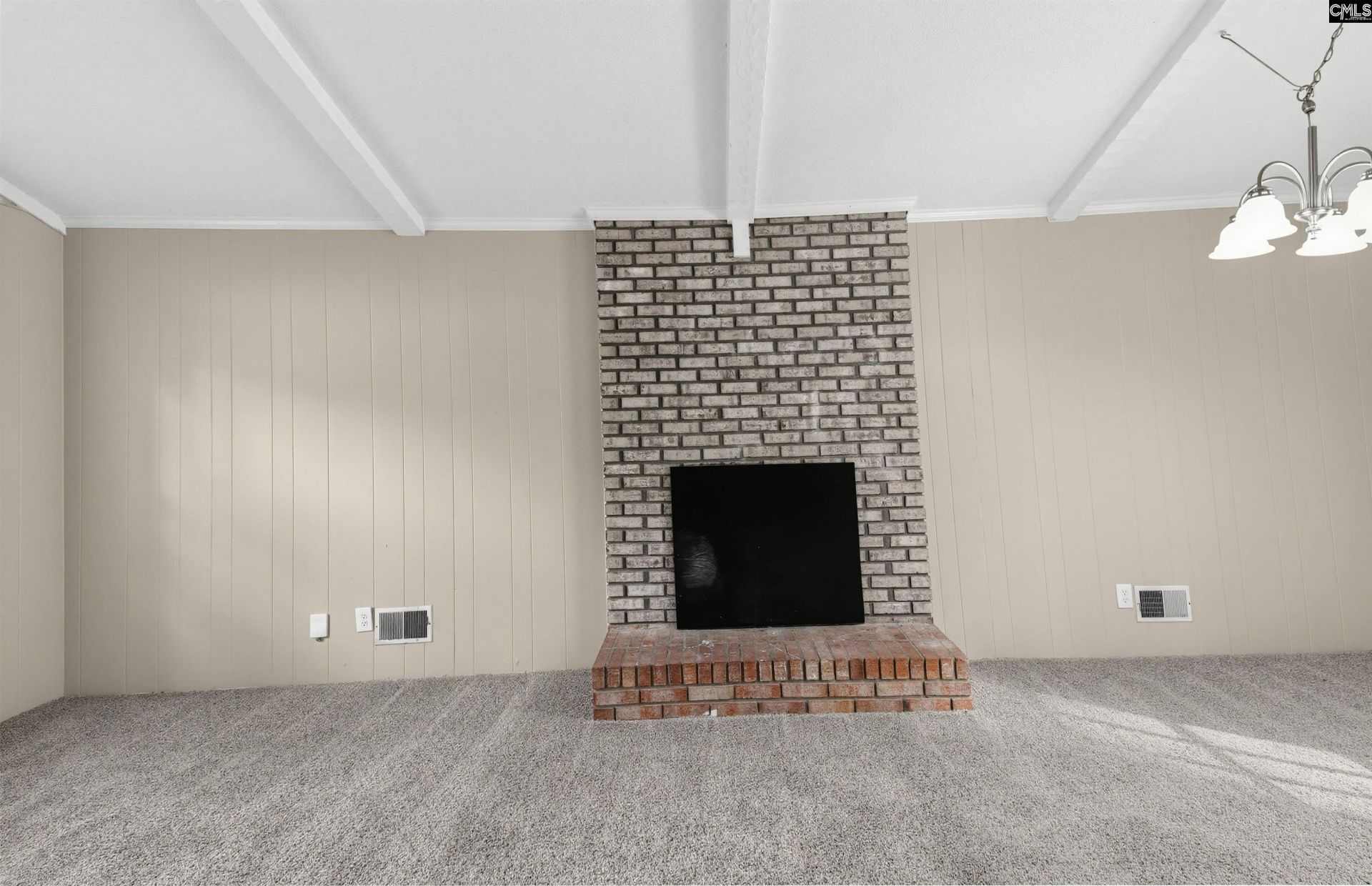 525 Friarsgate Boulevard Photo 14