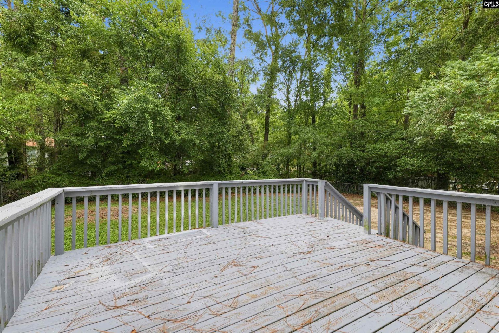 525 Friarsgate Boulevard Photo 4
