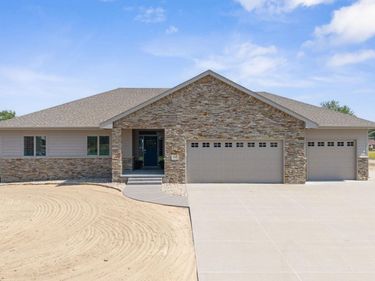 272 Driftwood Lane, Ashland, NE 68003