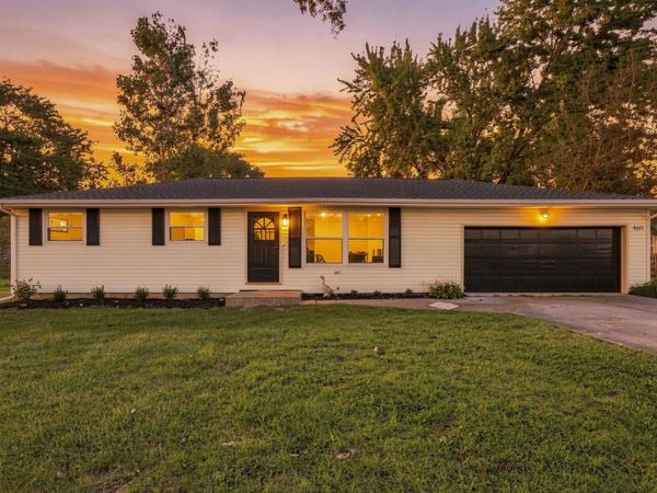 4611 Parkerdale Drive, Fort Wayne, IN 46835