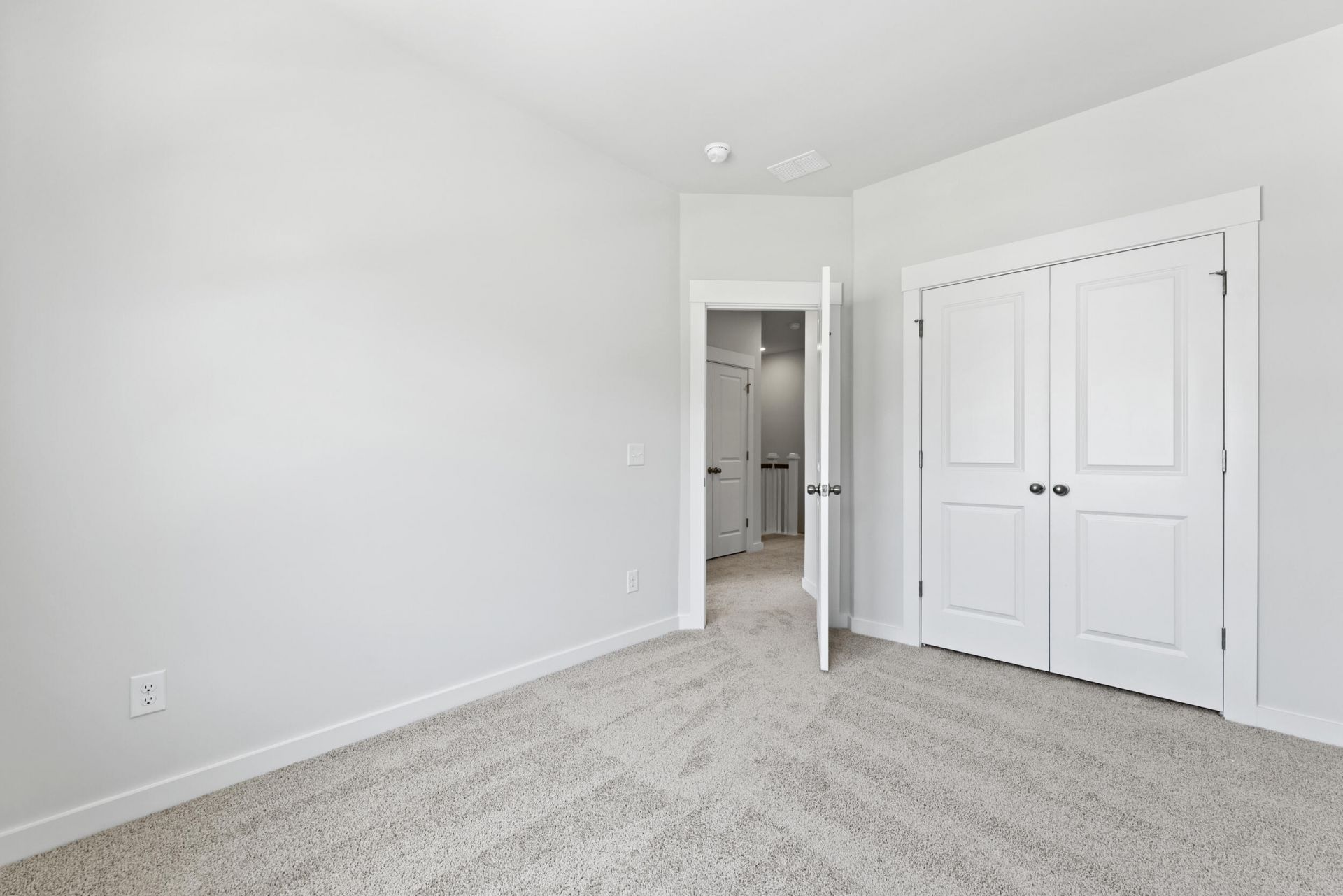 109 Royal Fern Road Photo 31