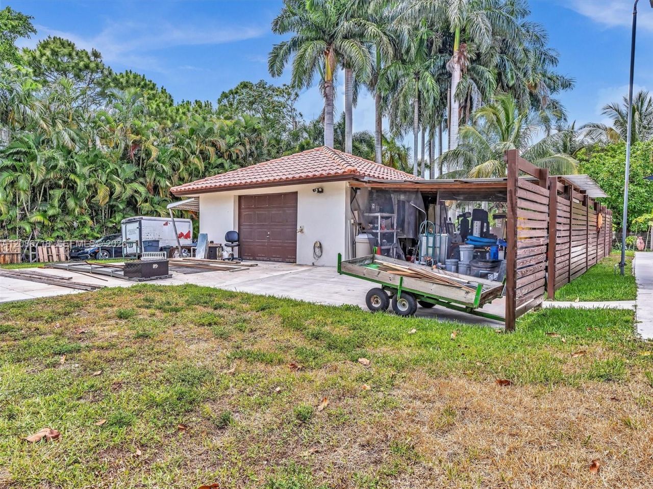 5301 SW 190th Ave, Southwest Ranches, FL 33332 Photo