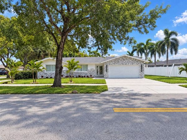 8300 SW 26th Pl , Davie, FL 33328