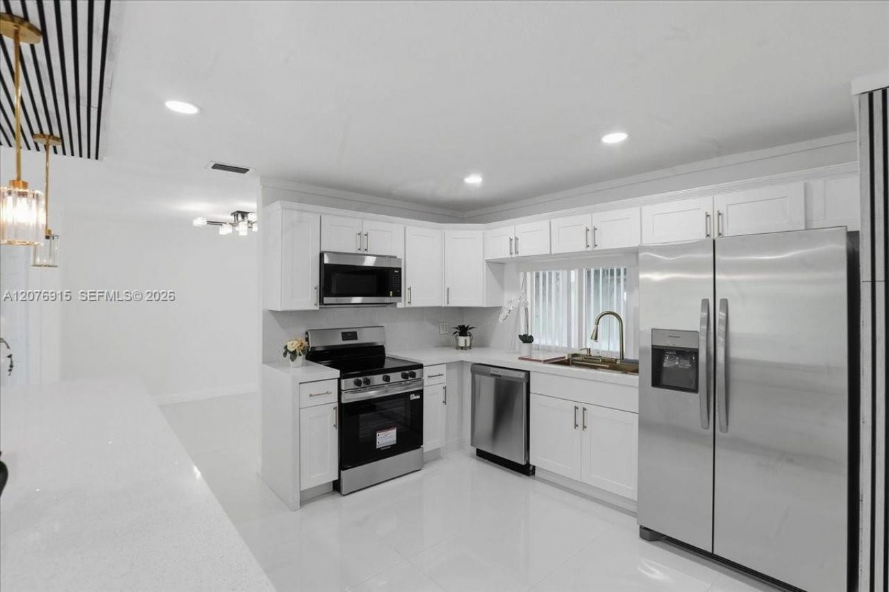 8300 SW 26th Pl, Davie, FL 33328 Photo