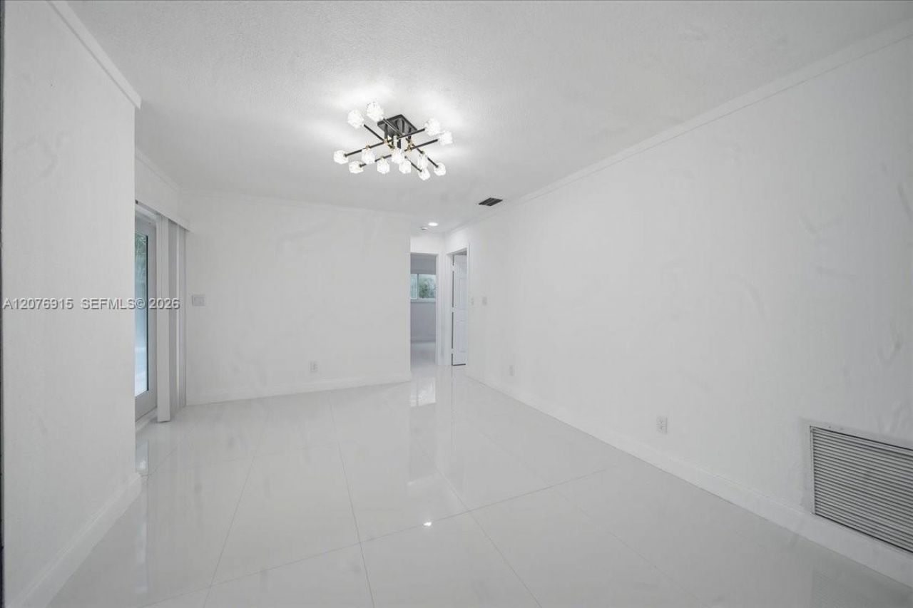 8300 SW 26th Pl, Davie, FL 33328 Photo
