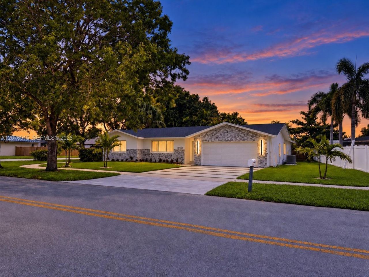 8300 SW 26th Pl, Davie, FL 33328 Photo