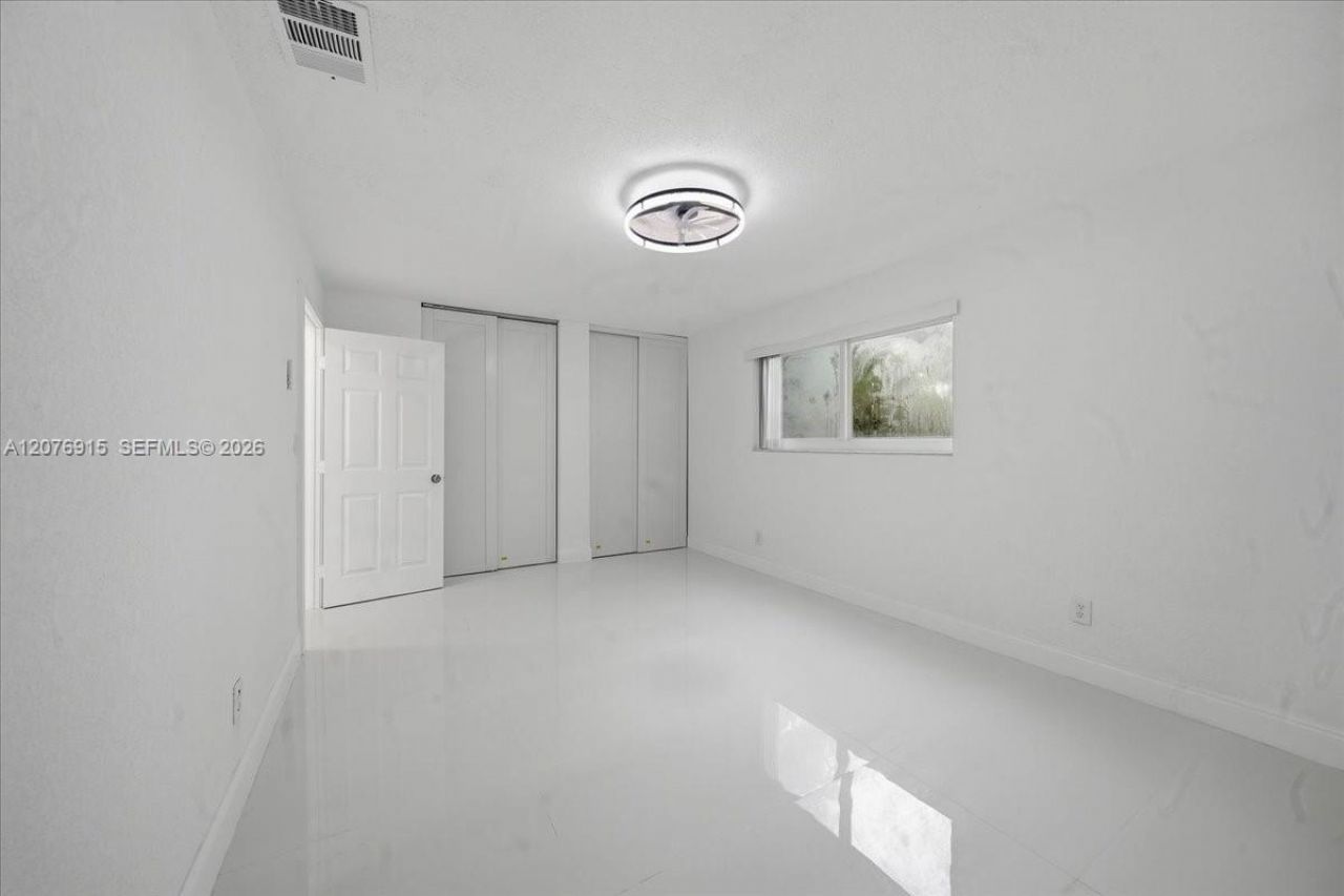 8300 SW 26th Pl, Davie, FL 33328 Photo