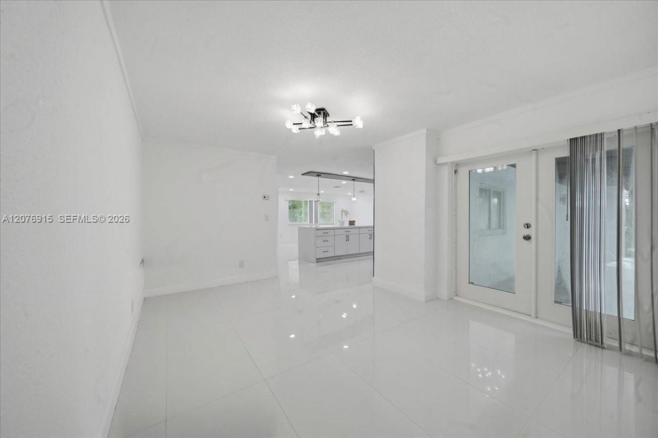 8300 SW 26th Pl, Davie, FL 33328 Photo