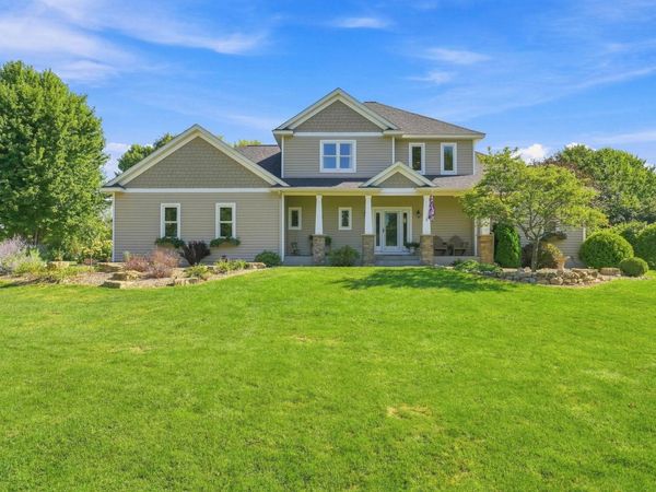 W12418 695th Avenue, Prescott, WI 54021