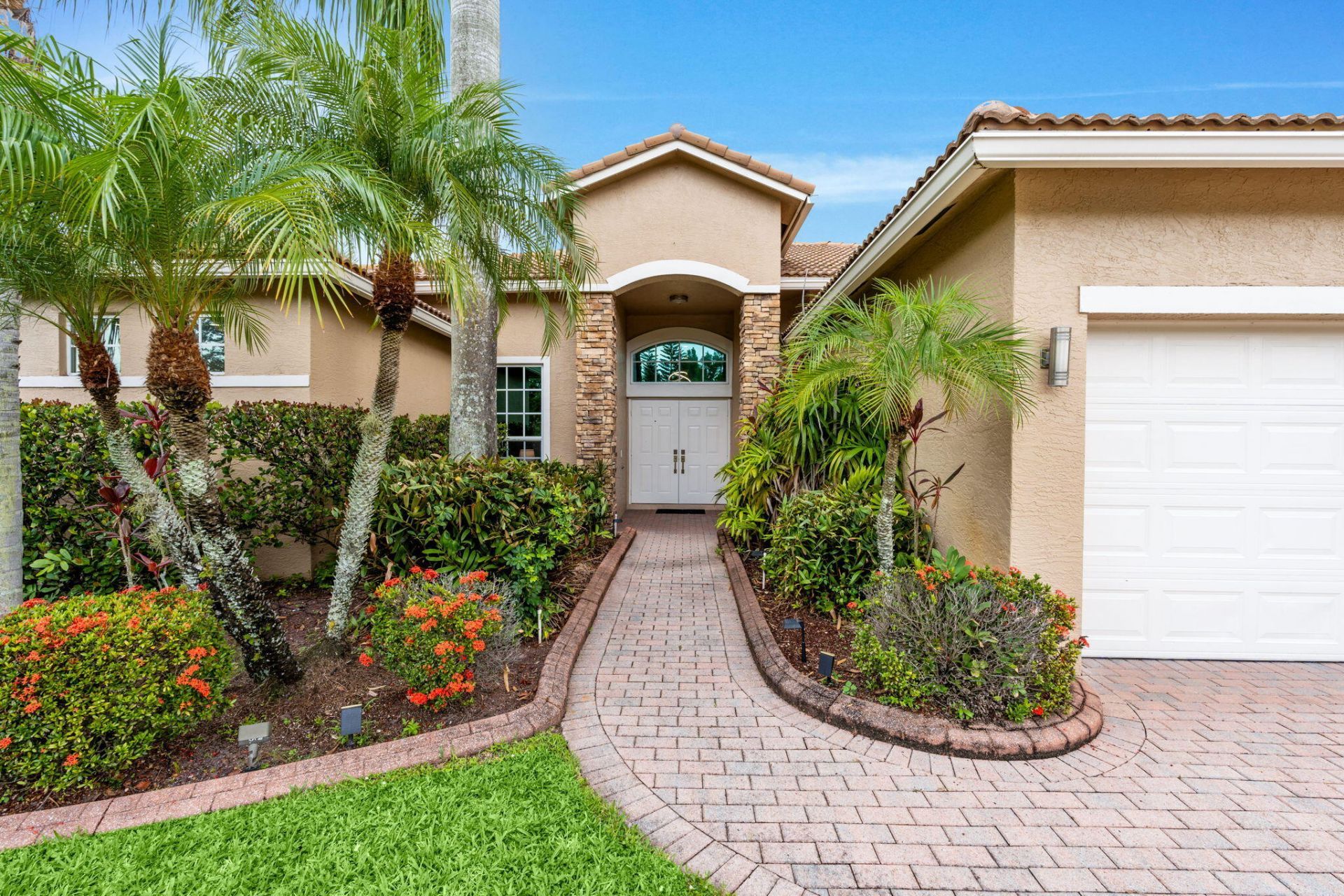 9919 Royal Cardigan Way, West Palm Beach, FL 33411 Photo