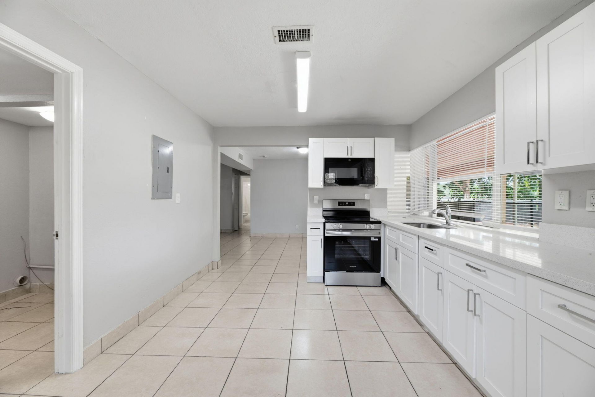 3427 NW 37th Street, Lauderdale Lakes, FL 33309 Photo