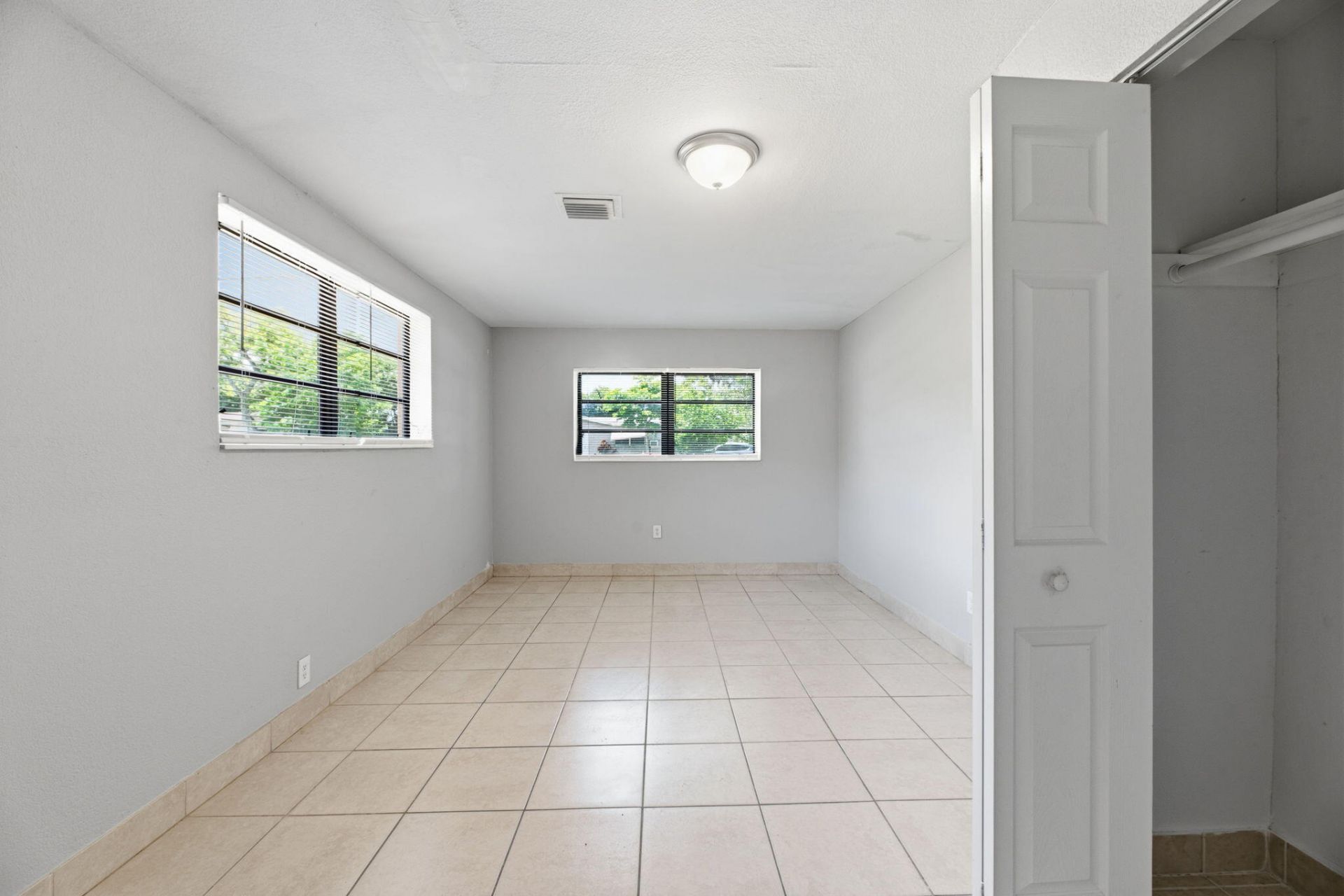 3427 NW 37th Street, Lauderdale Lakes, FL 33309 Photo