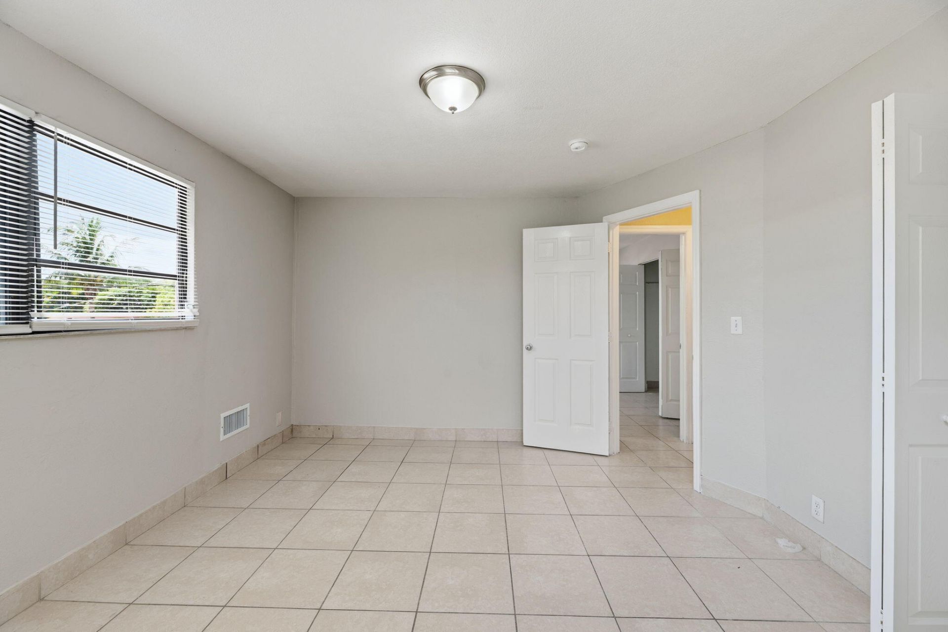 3427 NW 37th Street, Lauderdale Lakes, FL 33309 Photo