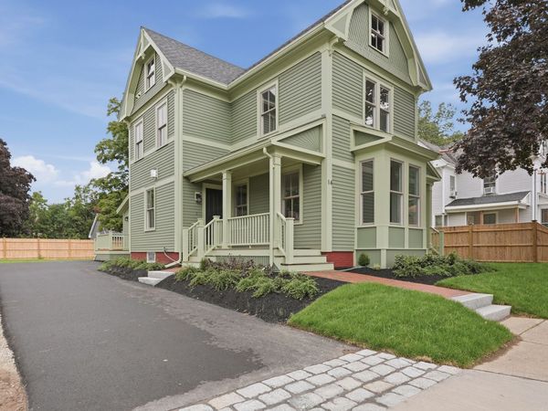 14 Maple, Amesbury, MA 01913