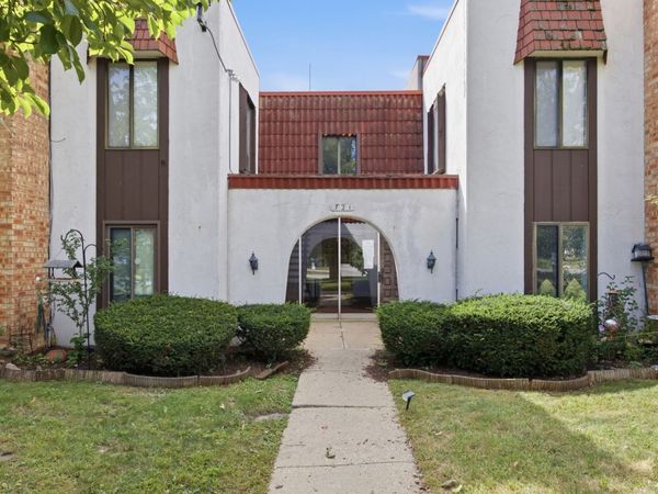 731 E Fullerton Avenue , Unit 204, Glendale Heights, IL 60139