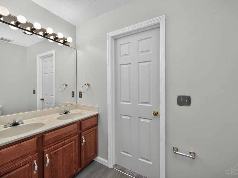 9765 St Rt 350, Washington Township, OH 45113 Photo 19
