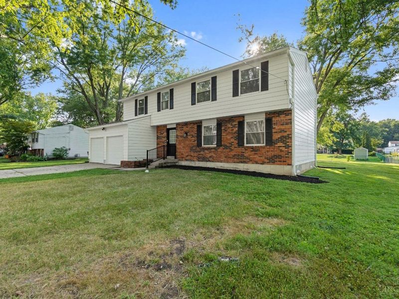 5757 Lynne Clara Drive, Miami Township, OH 45150 Photo 2