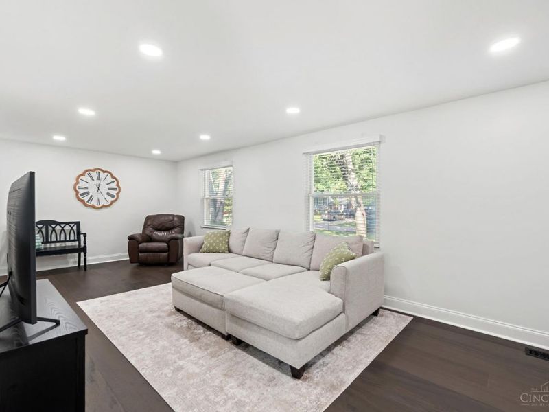 5757 Lynne Clara Drive, Miami Township, OH 45150 Photo 6