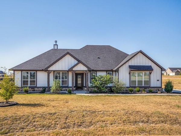 145 Prairie Meadows Court , Rhome, TX 76078