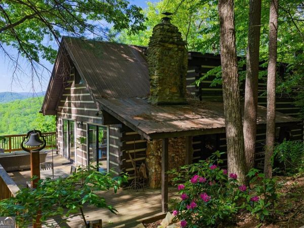 1049 Rockwater Road, Ellijay, GA 30536