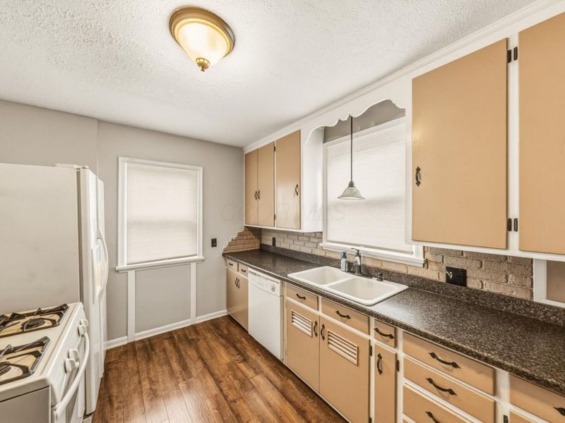 1380 Linwood Avenue, Columbus, OH 43206 Photo 22