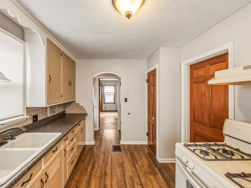 1380 Linwood Avenue, Columbus, OH 43206 Photo 23