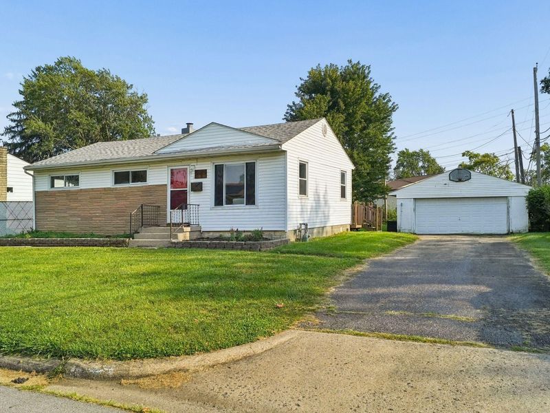 5385 Morning Drive, Hilliard, OH 43026 Photo 2