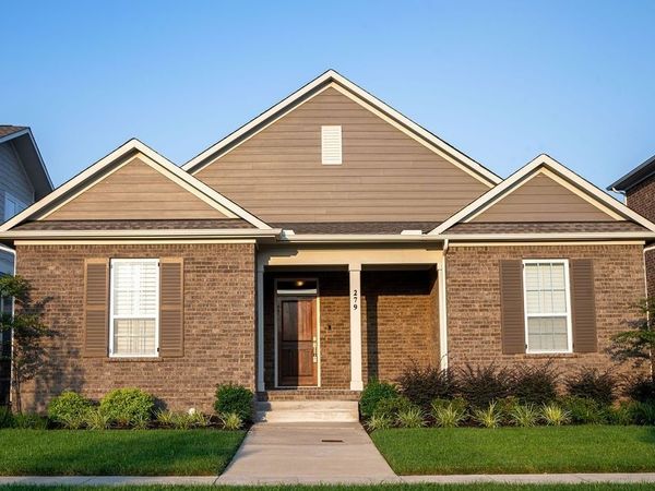279 Tanglewood Lane, Hendersonville, TN 37075