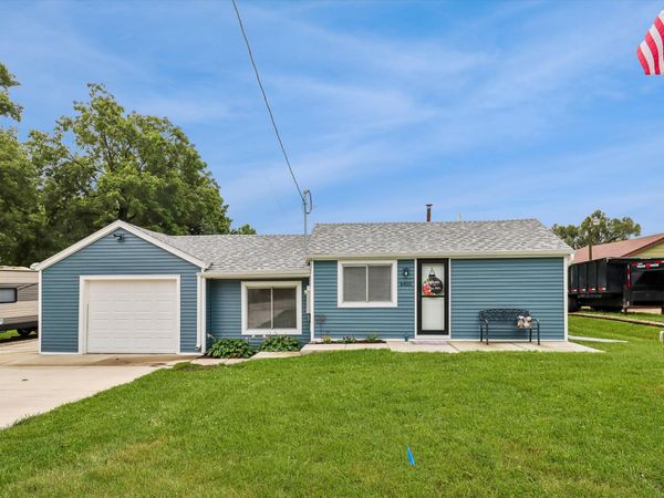 6455 NE 5th Avenue, Pleasant Hill, IA 50327