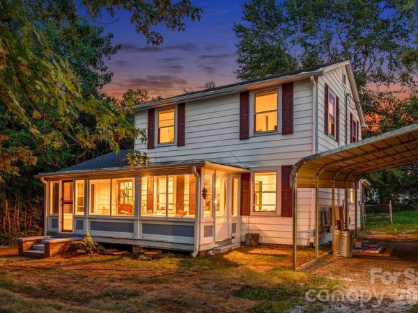 35 Blade Road , Hendersonville, NC 28791