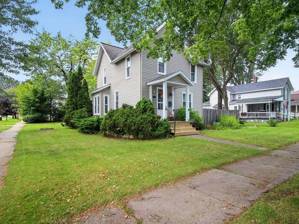 501 Woodworth Avenue, Alma, MI 48801