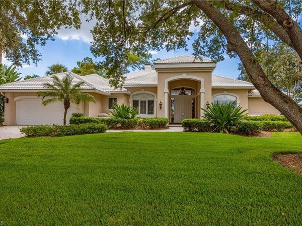 429 Rosemeade LN, NAPLES, FL 34105