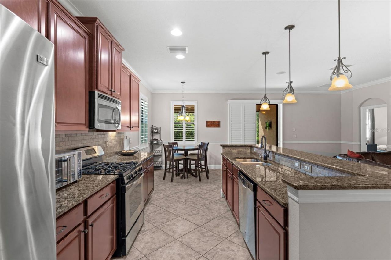 8212 36th Street E, Sarasota, FL 34243 Photo