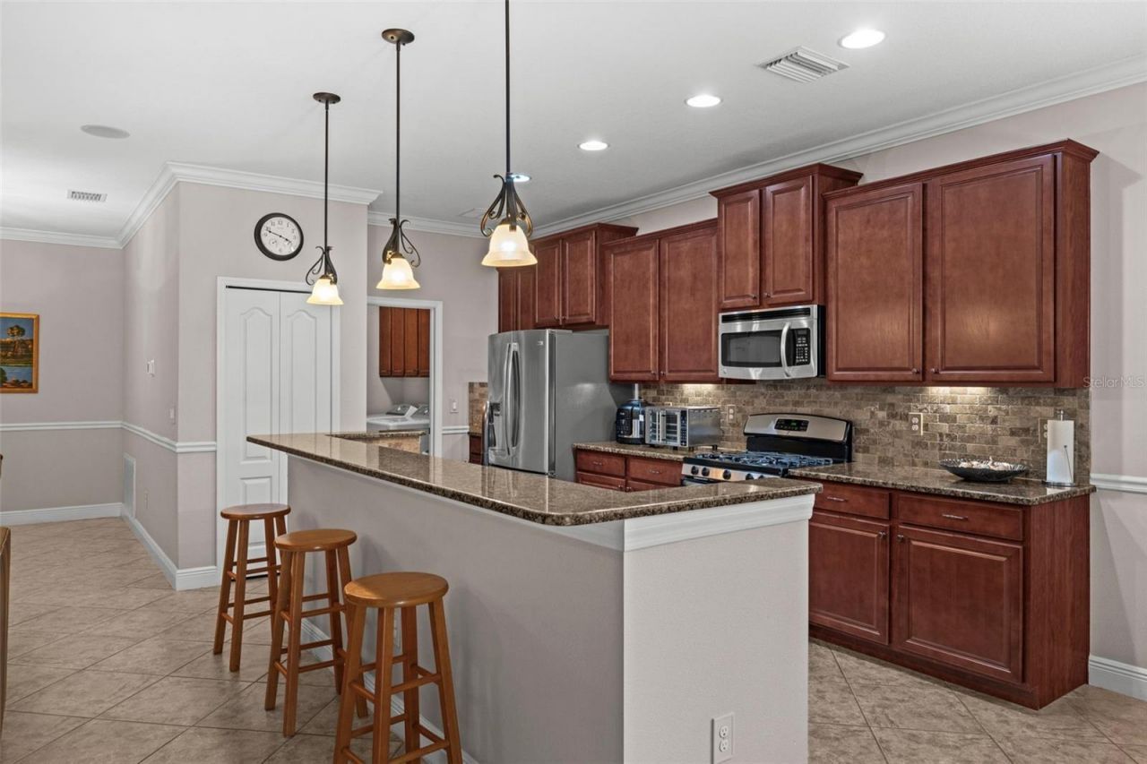 8212 36th Street E, Sarasota, FL 34243 Photo